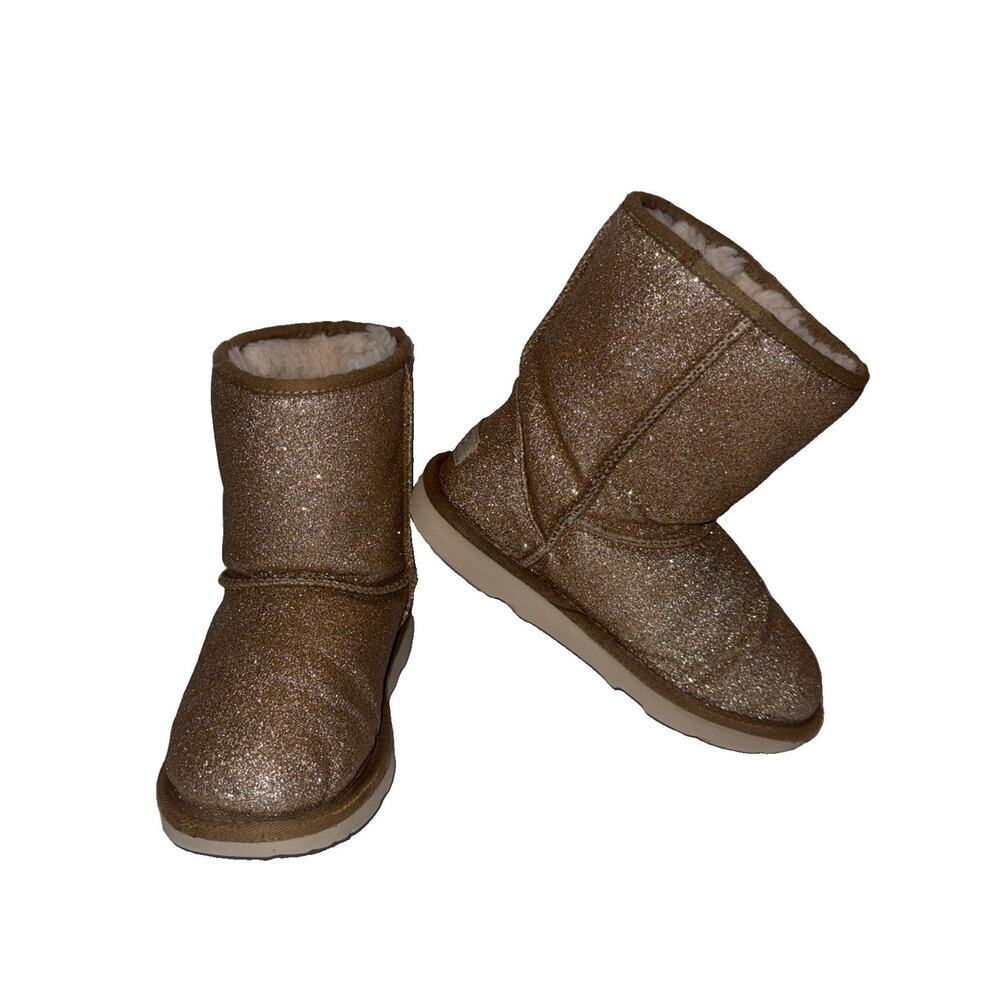 Ugg Classic Short Glitter Gold Sheepskin Boot Kids (1111852K) US2/UK1/EU33.5 - Picture 8 of 10